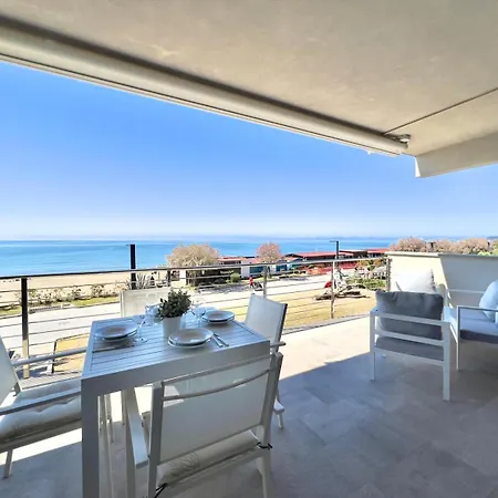 Mimmo 9 Beachfront, 3 Bedrooms, And Parking Space Apartamento *