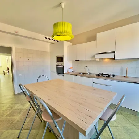 Mimmo 9 Beachfront, 3 Bedrooms, And Parking Space Apartamento Castiglione della Pescaia