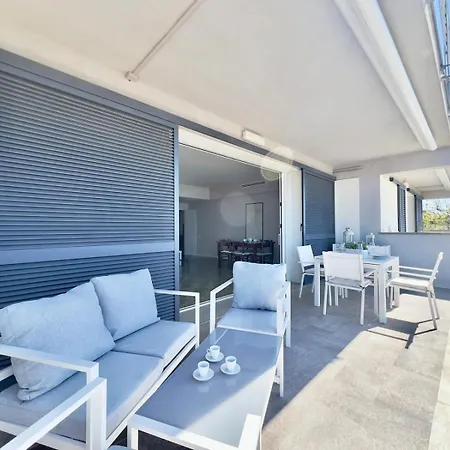 Apartamento Mimmo 9 Beachfront, 3 Bedrooms, And Parking Space *