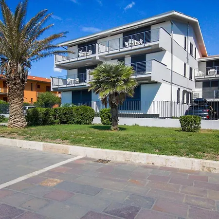 Apartamento Mimmo 9 Beachfront, 3 Bedrooms, And Parking Space Castiglione della Pescaia